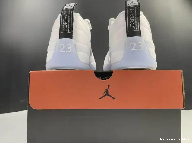Rep Husky 12 DB0733-190 RETRO (2021) EASTER JORDAN AIR LOW 0404